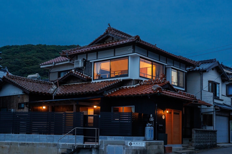 外観（ナイトタイム）