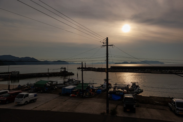 １階建物内からの日本海の眺望