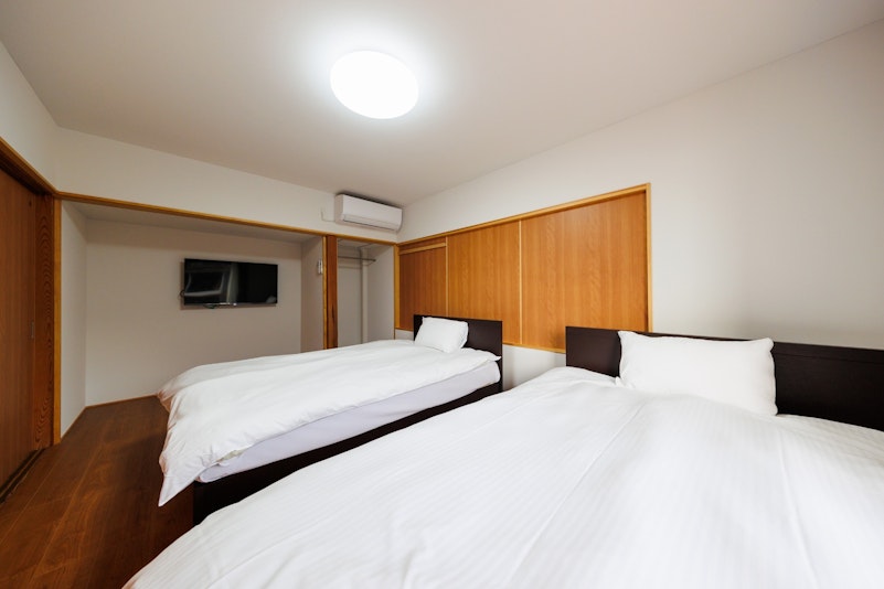 弐号室（寝室）４０インチのネット対応テレビを設置！