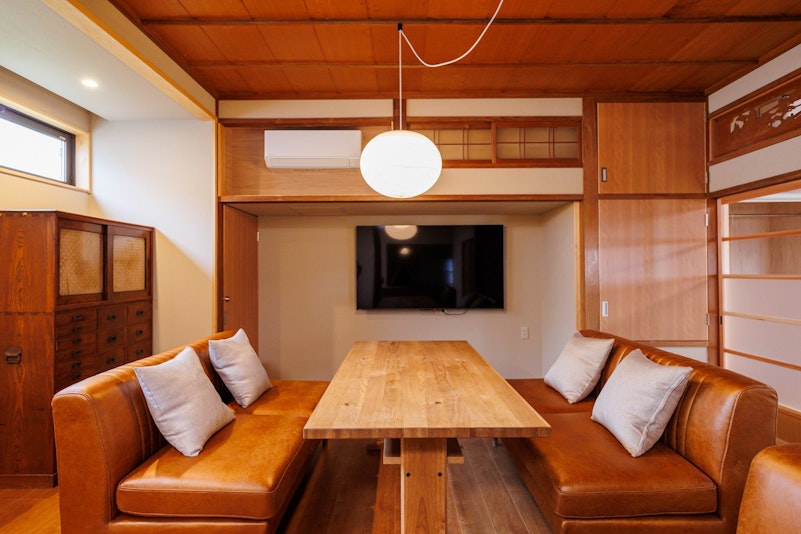 ダイニングソファーテーブル