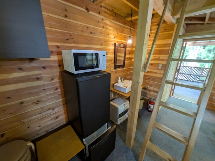 冷蔵庫、電子レンジ