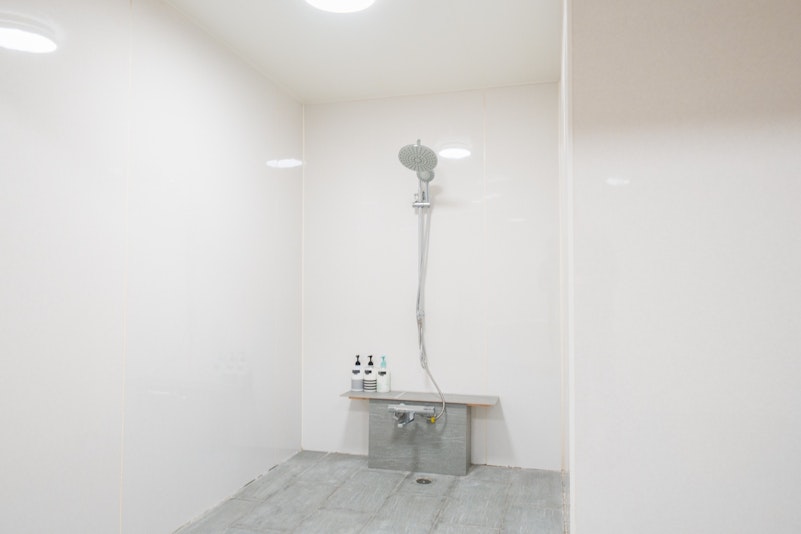 1階バスルーム シャワー
