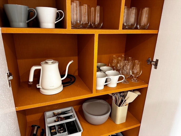 2階食器棚