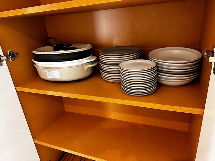 2階食器棚