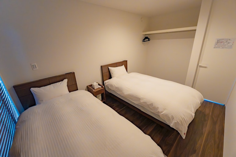 洋室2 シングルサイズベット 2台