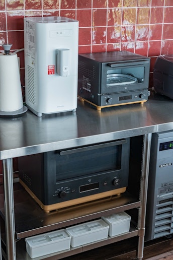 ウォーターサーバー、トースター、オーブンレンジ