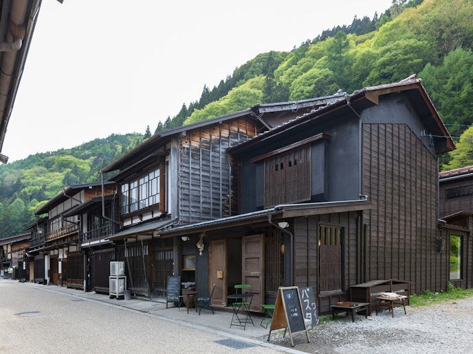 ・【外観】日本情緒を色濃く残す中山道の宿場町・奈良井宿の古民家をリノベーションしました