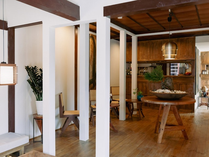 ・【1階カフェ・レストラン】飲食だけでもご利用いただけます。アルコール類も提供