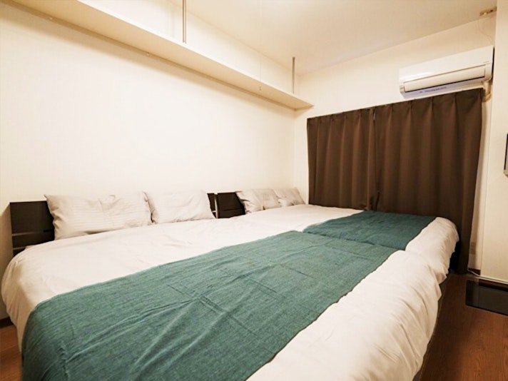 ベッドルーム/ダブルベッド2台