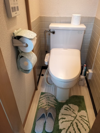 ウォシュレット付きトイレ