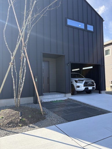 シンボルツリーが魅力的な施設です。