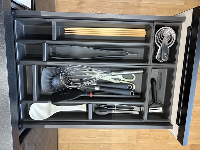 カトラリー類も豊富です。