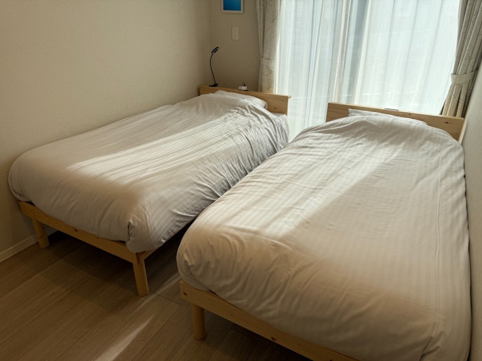 ふかふかのシングルベッドです