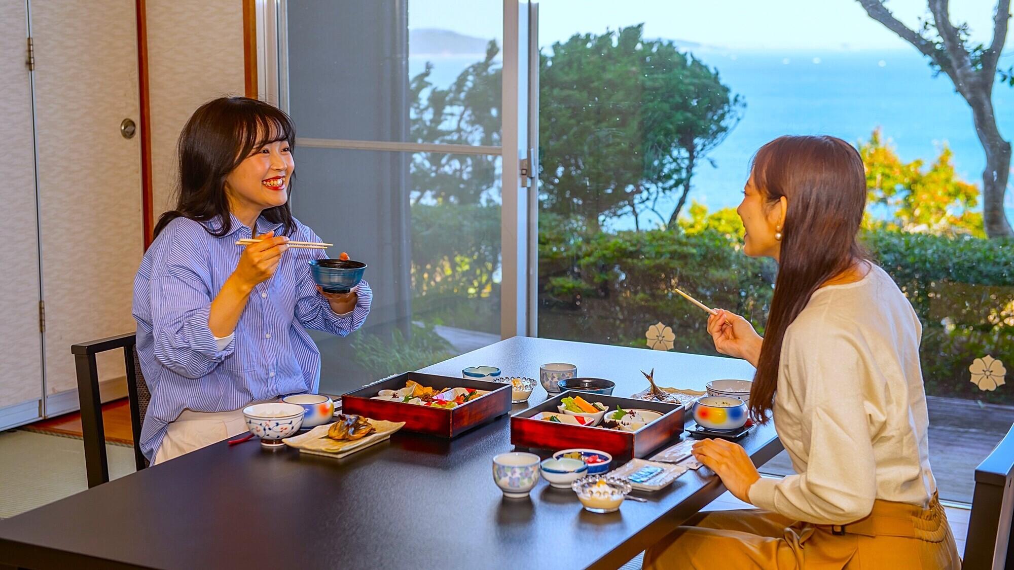 食事会場での朝食イメージ