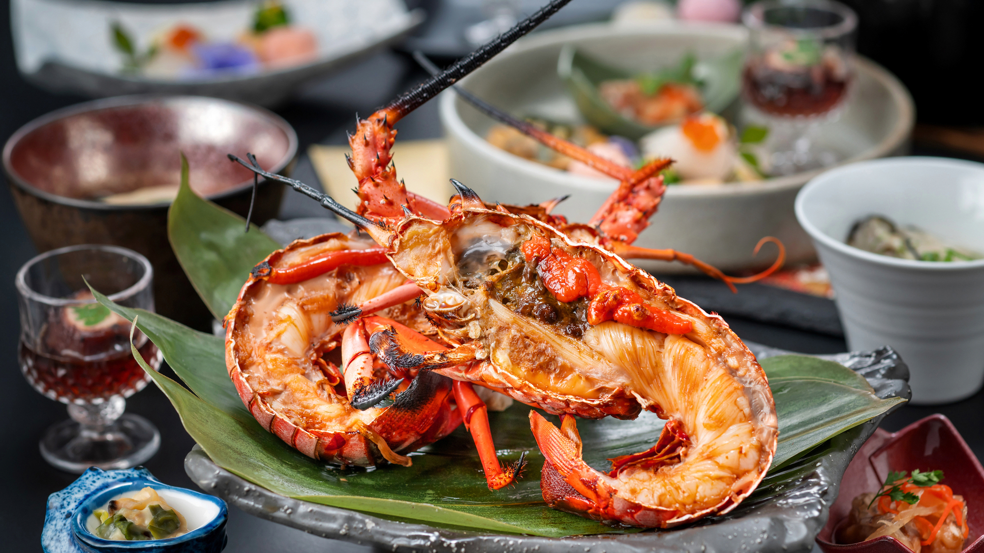 【伊勢海老の鬼殻焼き】