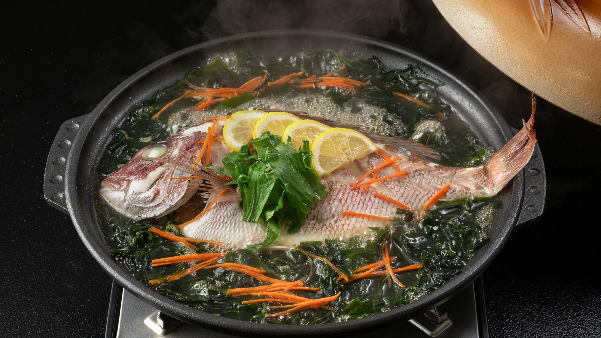 鯛の香草蒸し