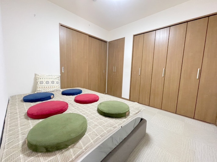 1階のダブルベッドのお部屋です。