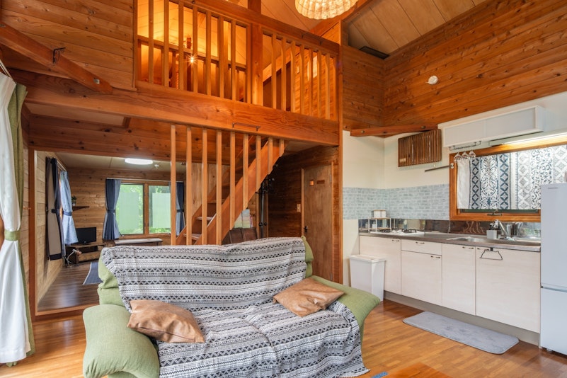 ダイニングから寝室を見たところです。