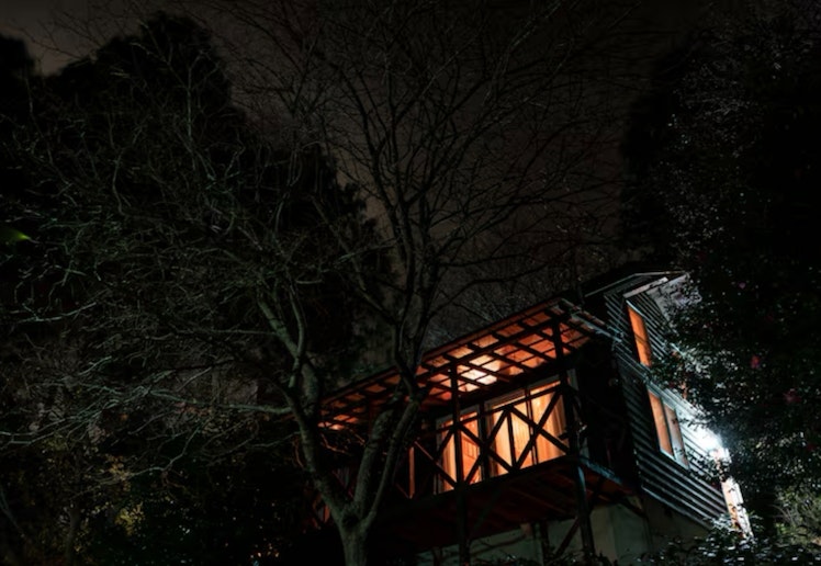 夜は、周りの明かりが見えません。