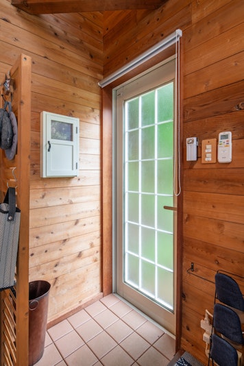 玄関を入るとすぐダイニングになっています。