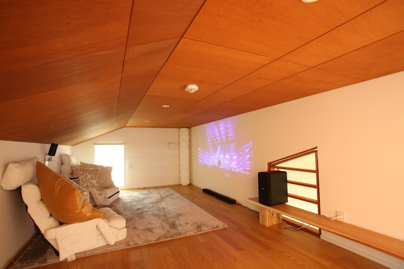 Loft space - projector (movie room)