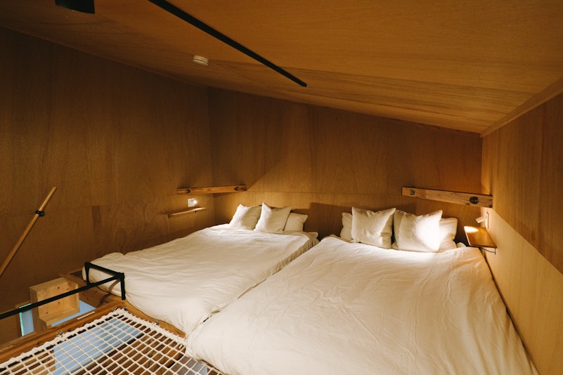 2F寝室（ダブルベッド4つ）