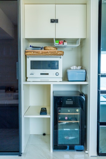 電子レンジや冷蔵庫、トースターなど家電も充実。