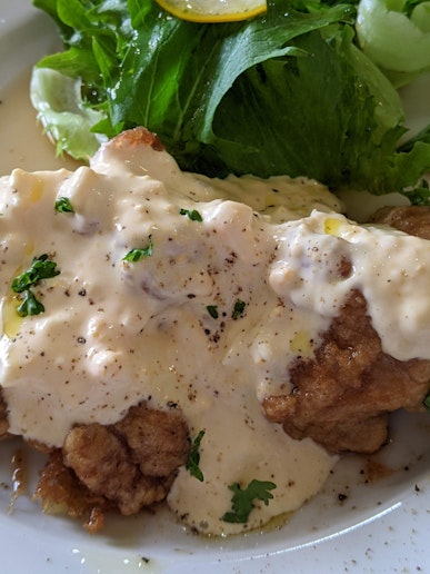 ご予約の方にはマル秘グルメ情報をご案内！