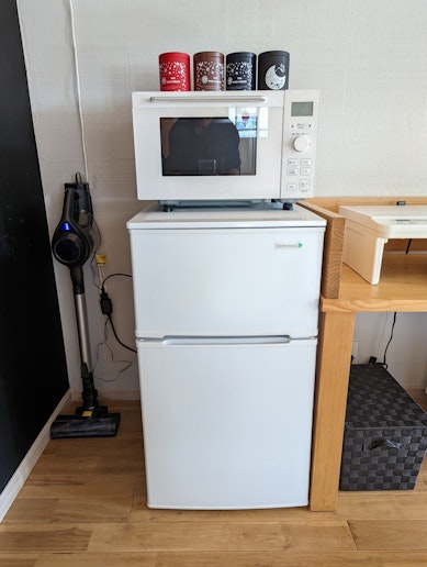 冷蔵庫と電子レンジご自由にお使いください