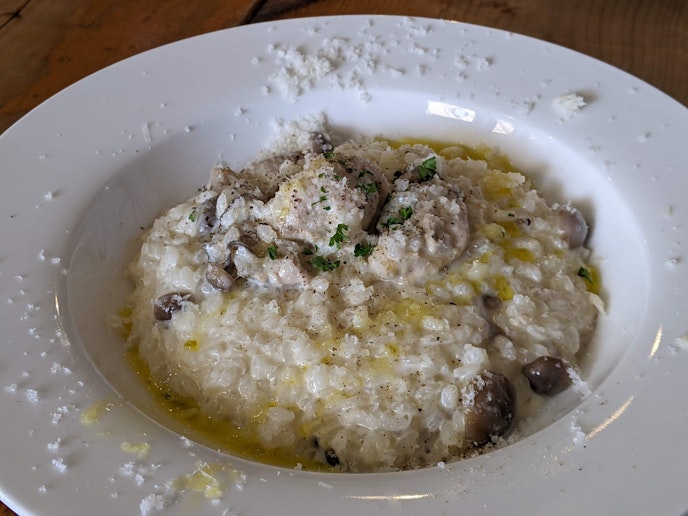 ご予約の方にはマル秘グルメ情報をご案内！