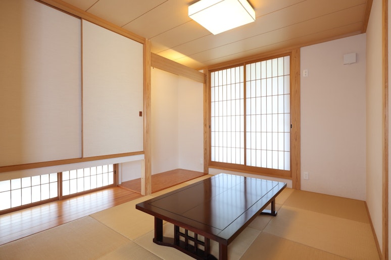 畳の部屋でまた3人寝れます