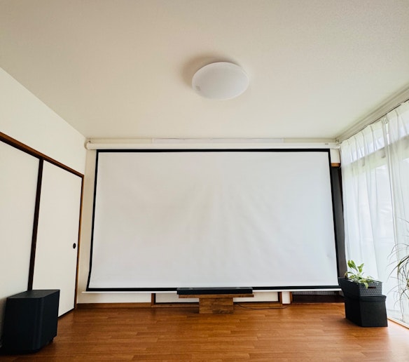 200インチのスクリーン