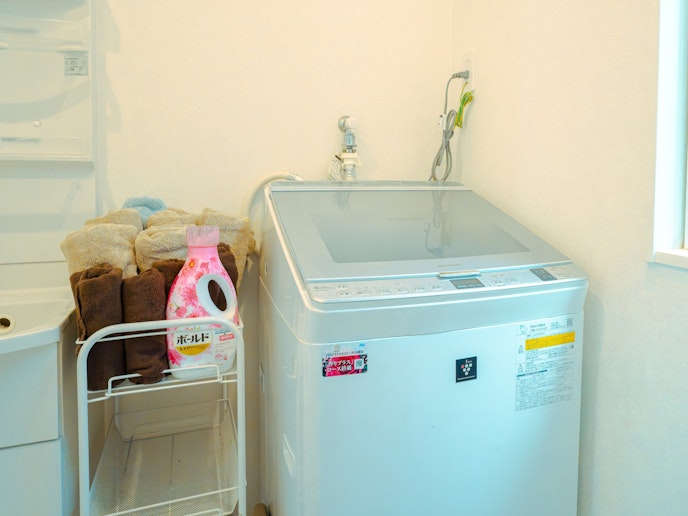 ・【洗面所】洗濯機を完備。洗剤や柔軟剤もご用意しております