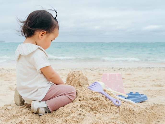 ・【周辺】砂遊びに夢中！希望が丘ビーチで家族の時間をゆったりとお過ごしください