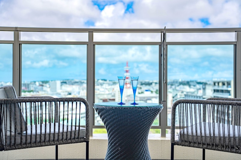 VERANDA（Ocean  & City View）...