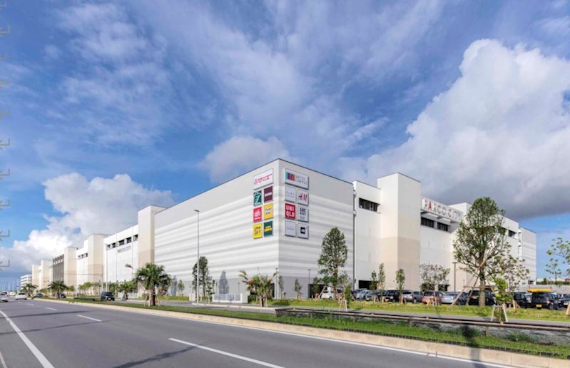 PARCO浦添店（大型ショッピングモール） 車で5分