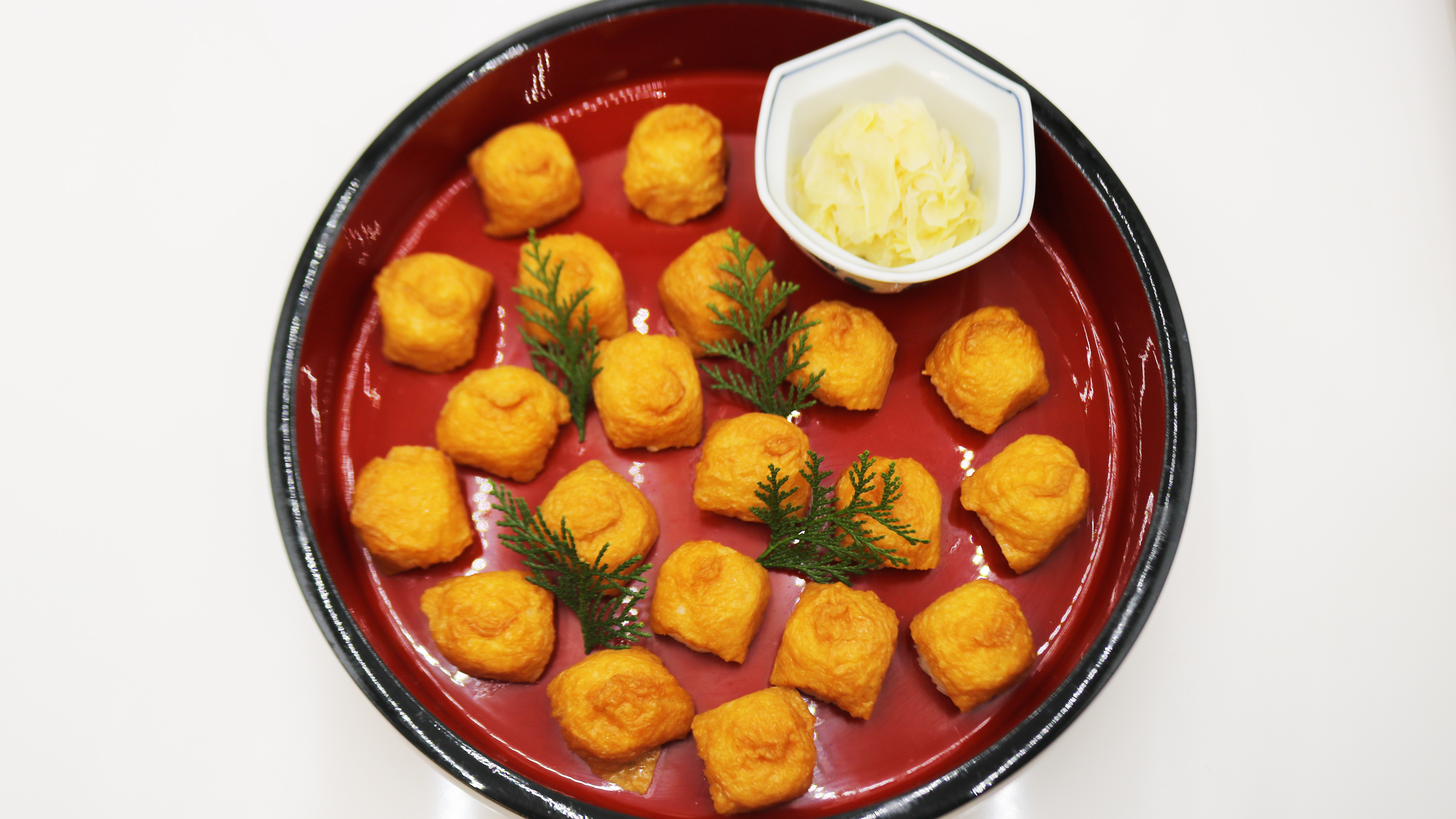 朝食：一口稲荷寿司