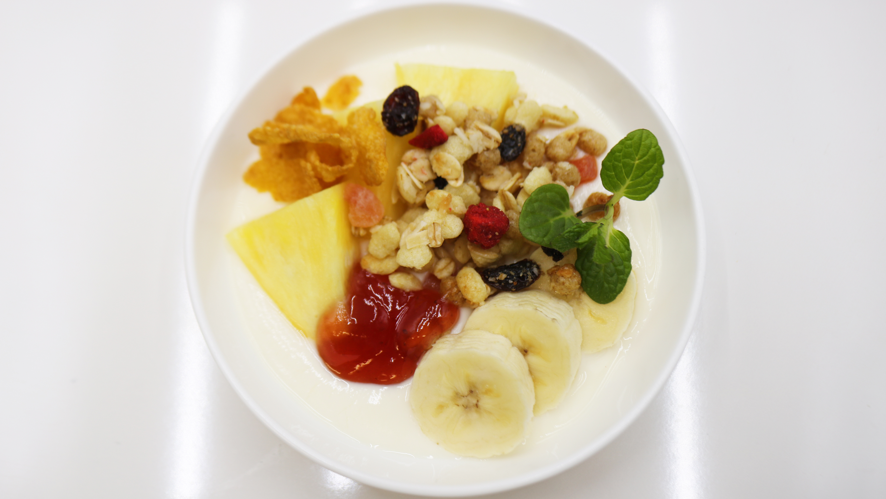 朝食：瀬戸内レモン&times;ヨーグルトの&rdquo;大人ビューティーボウル&rdquo;