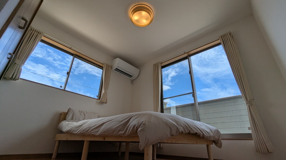 寝室1　ダブルッベッド1つ