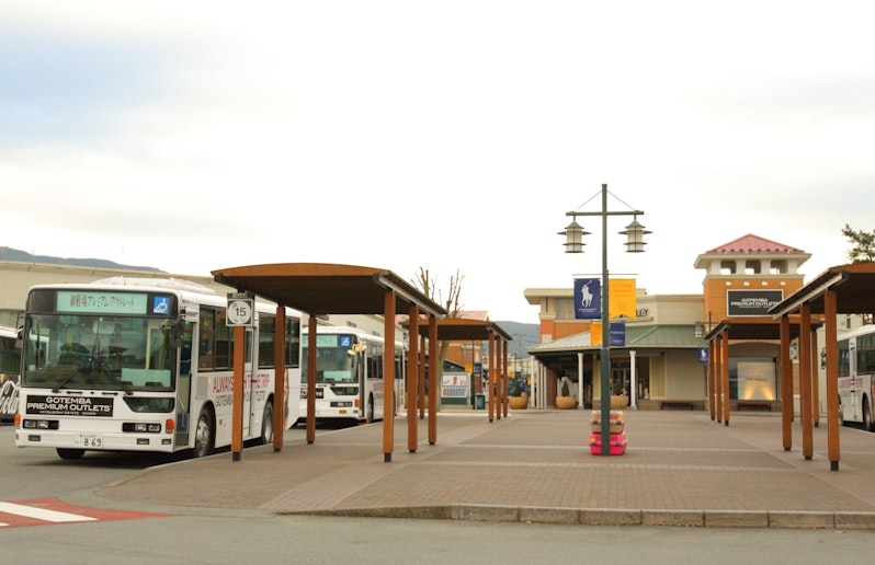 御殿場プレミアムアウトレットは、雄大な富士山の景色を見ながら、ファッション・雑貨・食品などの幅...
