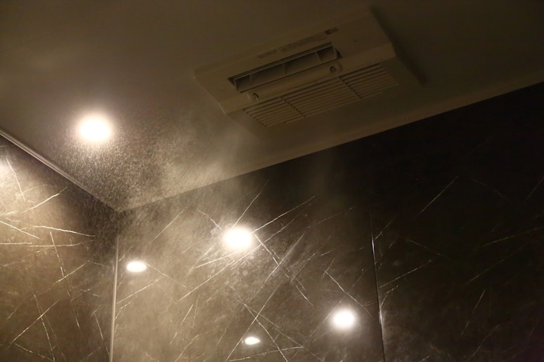 浴室ではミストサウナをご利用できます。心と体を癒す至福のひとときをご堪能ください。