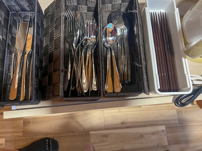 スタイリッシュなカトラリーセット