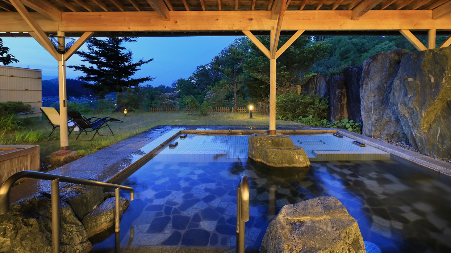 【素泊り】≪食事なし≫到着は22:00までOK！下條温泉の美肌の湯を愉しむ