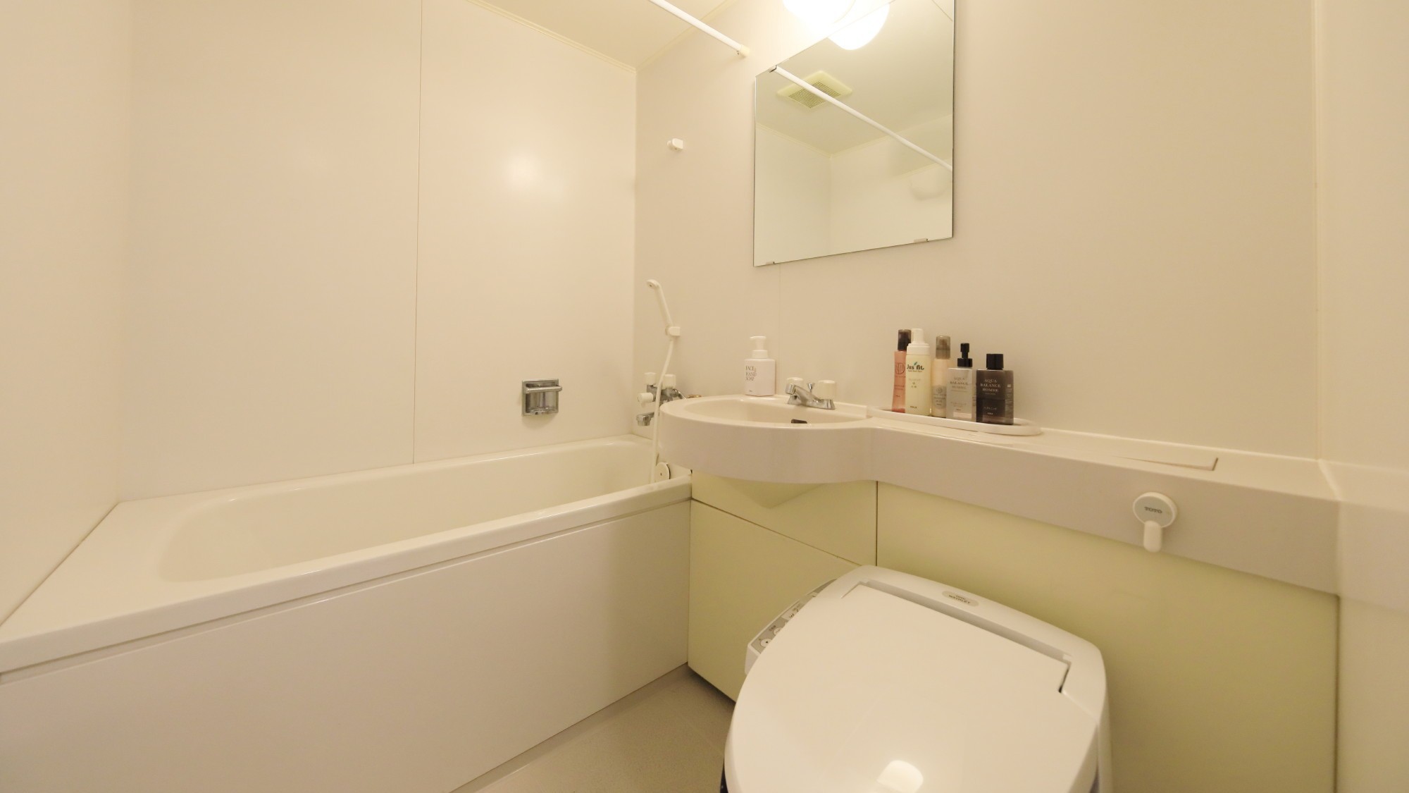 洋室ツインのユニットバス