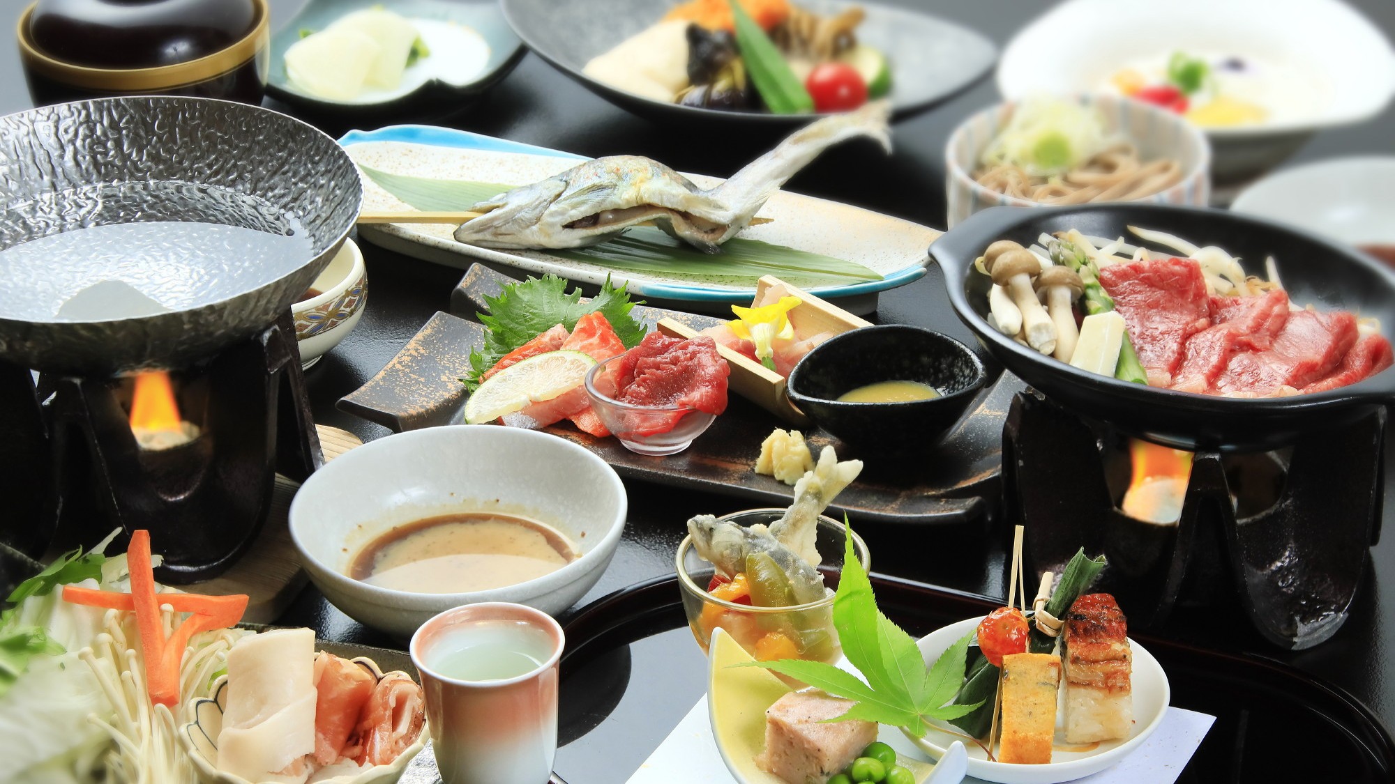 【カップルプラン】×【3つの特典付】≪2食付≫夕食メインは5種類から！ツルツル美肌の湯と星★を愉しむ