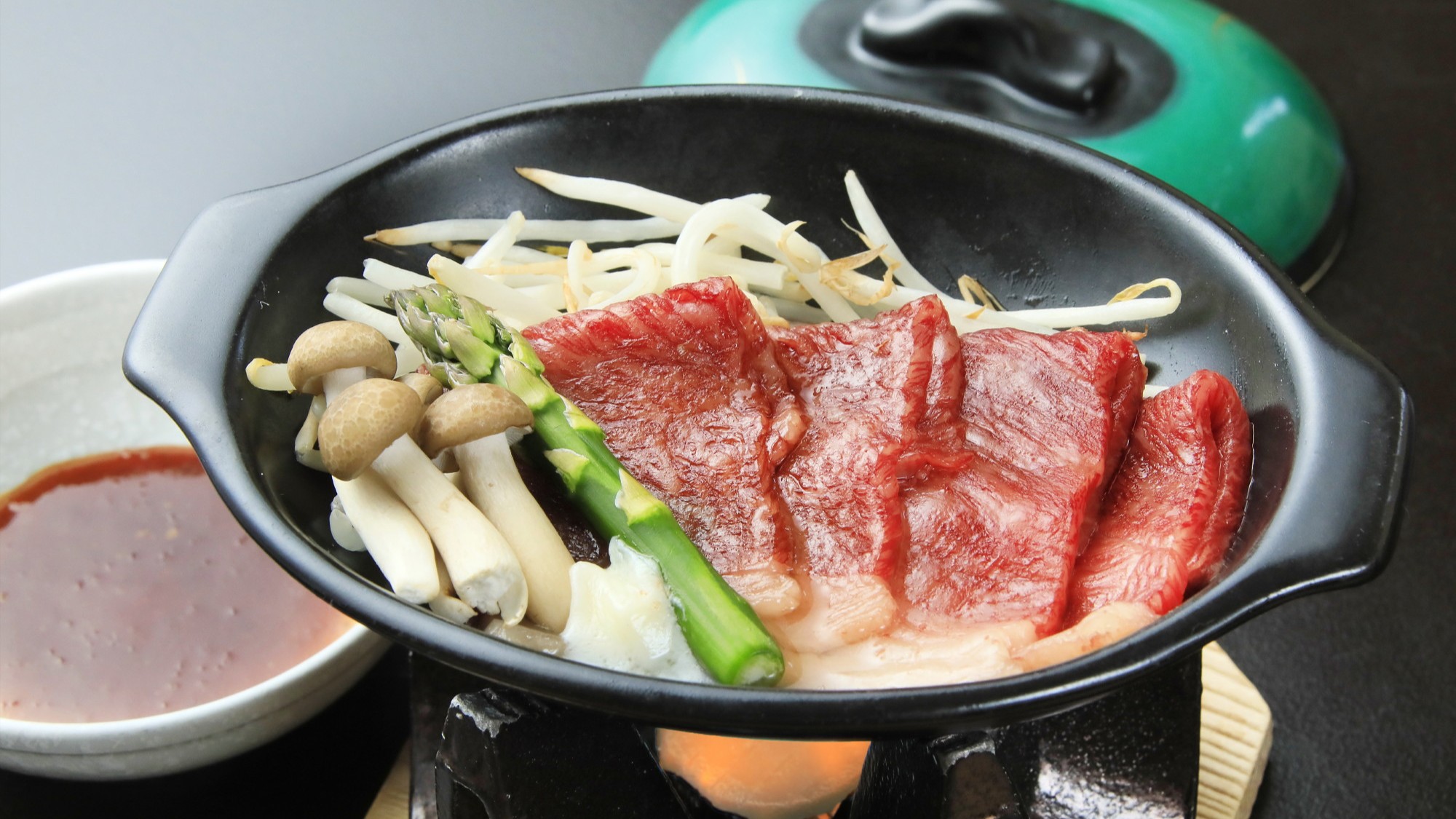 強肴の一例_信州牛の陶板焼き