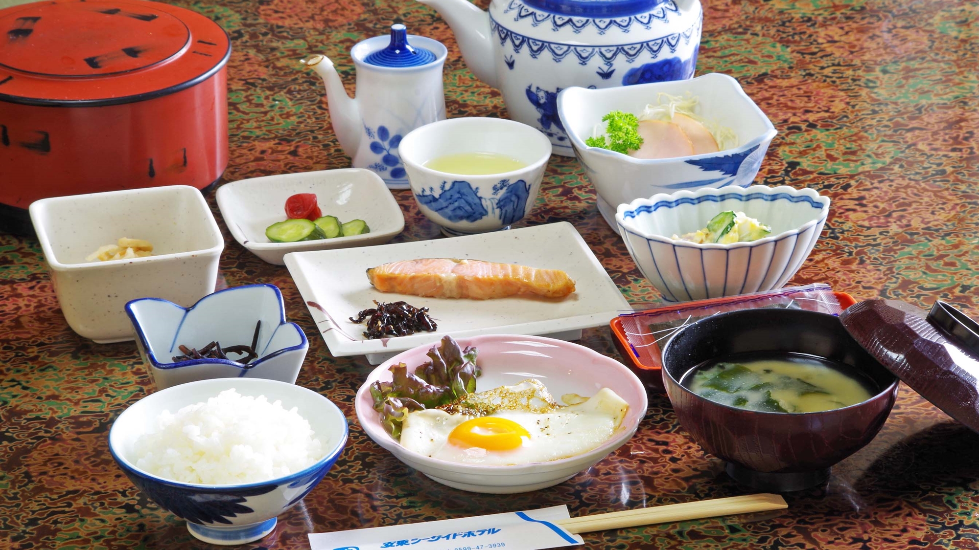 *【朝食】一例。お米＆野菜にこだわりあり！契約農家からの美味しい減農薬米、地野菜を使用。