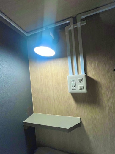 ドミトリー内には、照明・換気扇スイッチもございます