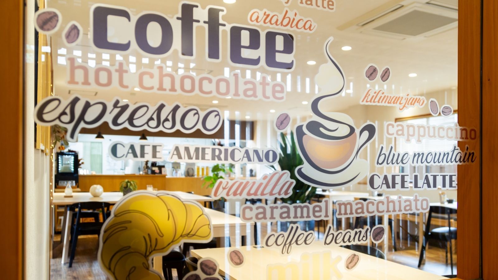 maruru caf&eacute;　入り口