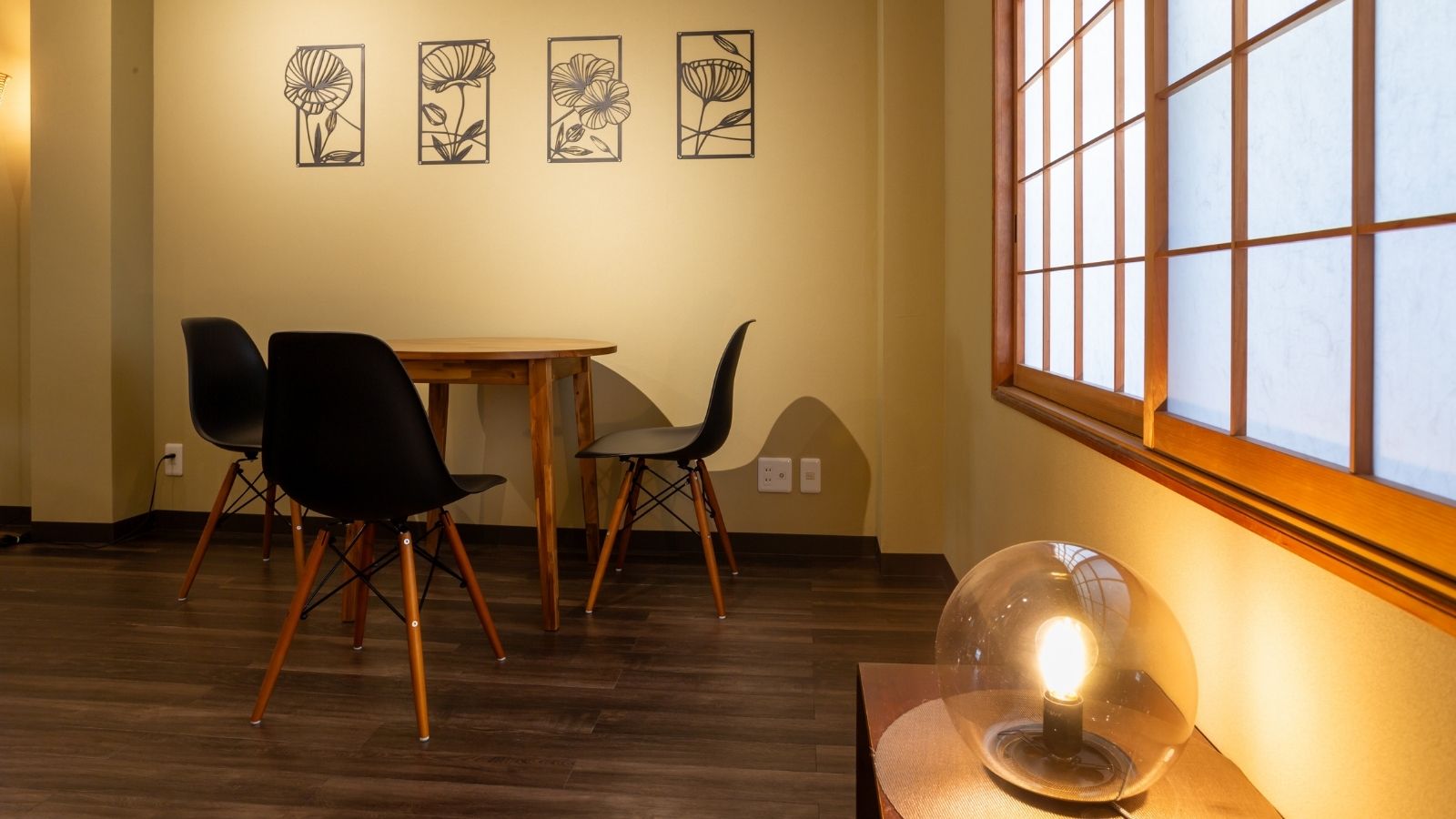 maruru caf&eacute;　サブダイニング